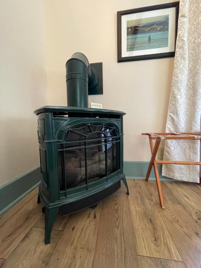 Carriage House Bed & Breakfast Winona