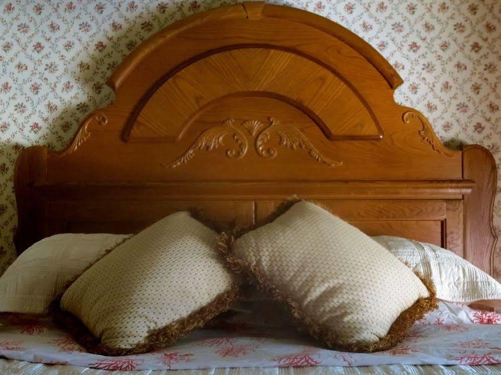 Carriage House Bed & Breakfast Winona